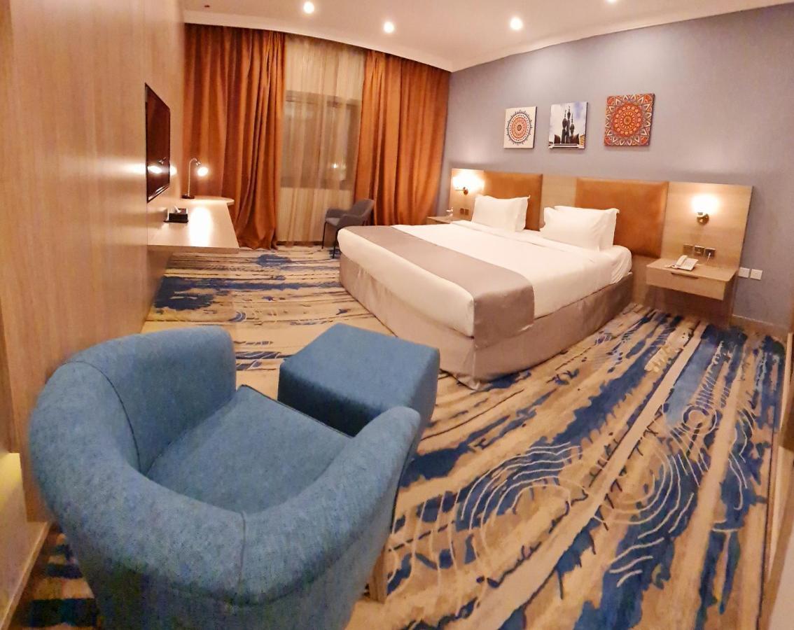 Signature Guest Hotel